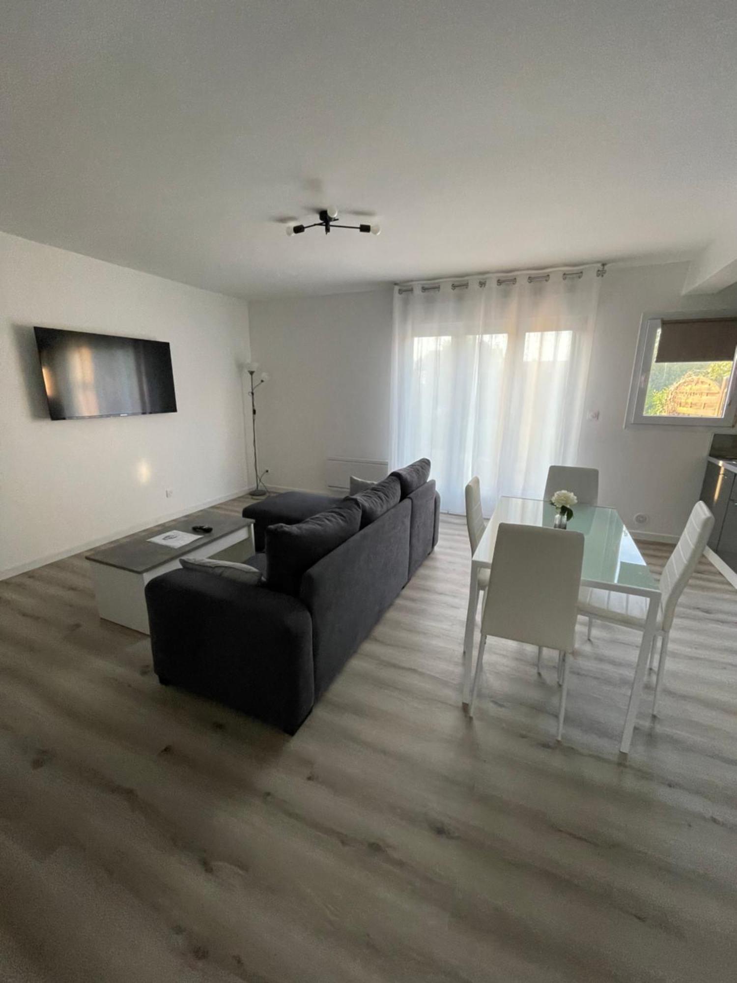Maison Detente De 100 M2 Uniquement Couple-Famille-Travailleurs Villeparisis Exteriör bild